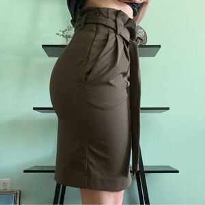 H&M Paperbag Waist Skirt (NWT)